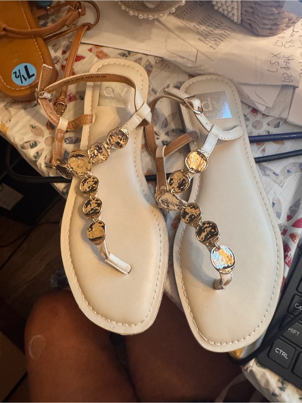 Dolce Vita JORGIE White T-Strap Sandals with Gold Disc Accents NEW